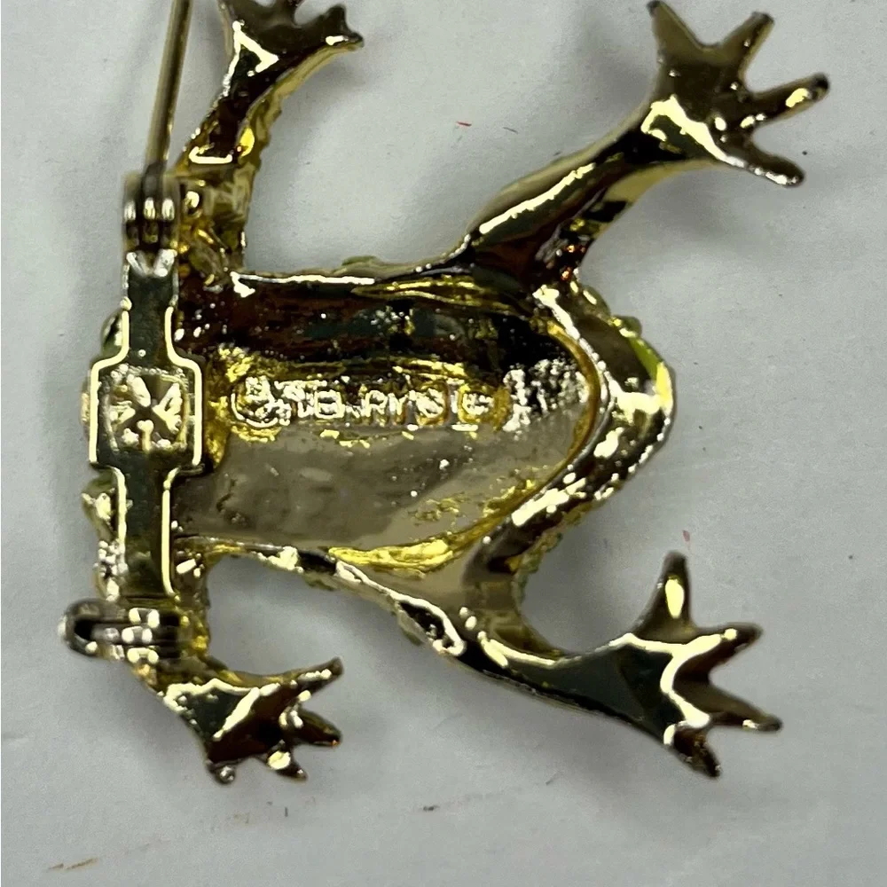 GERRY'S Green Bumpy‎ Texture Fat Frog Shiny Gold Tone Brooch Pin Vintage